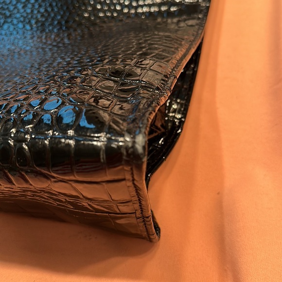 Escada Black patent handbag. - Picture 6 of 7